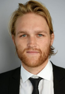 Уайатт Рассел