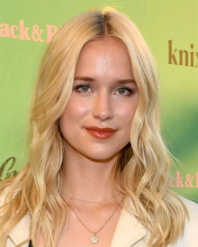 Элизабет Лэил