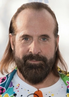 Петер Стормаре